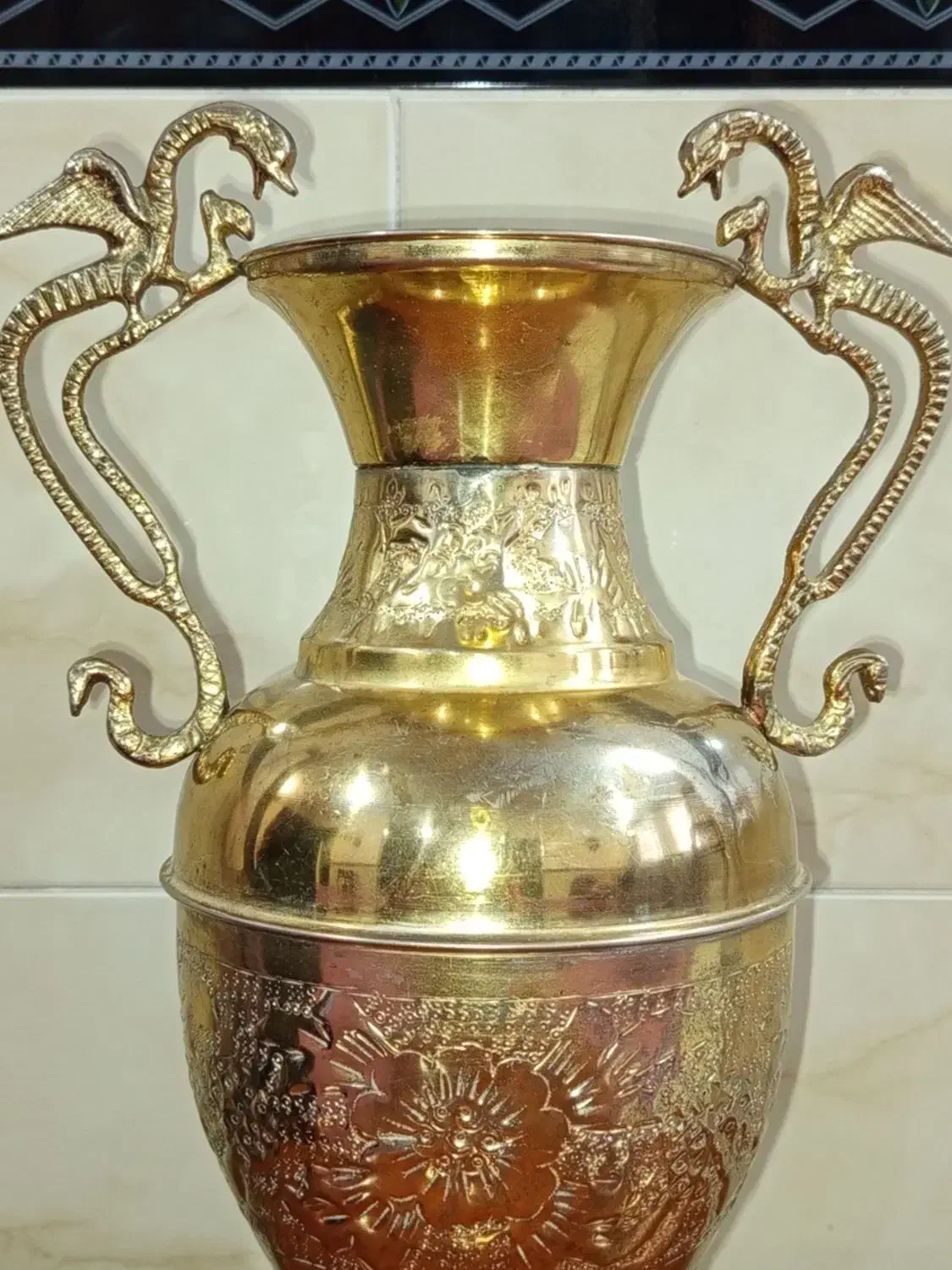 گلدان برنجی|صنایع دستی و سایر لوازم تزئینی|رباطکریم, رباطکریم|دیوار