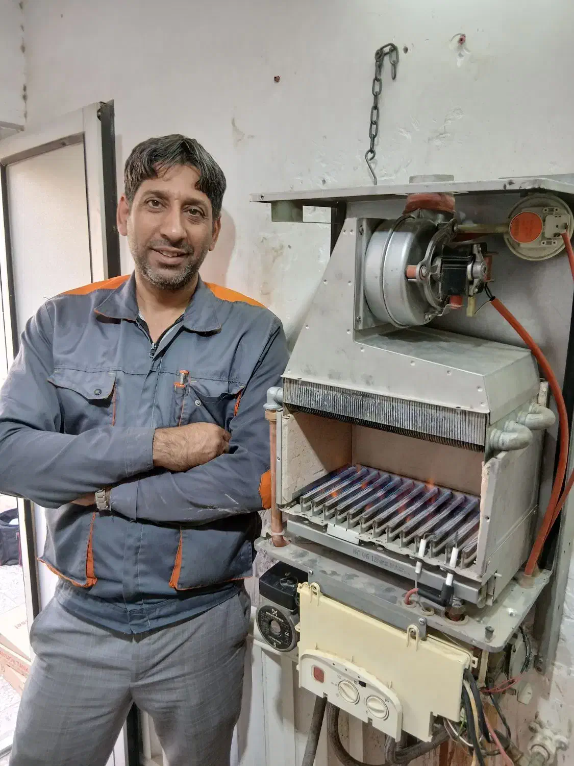 سرویس و تعمیر پکیج و آبگرمکن دیواری کولر گازی|خدمات پیشه و مهارت|قم, شاه سید علی|دیوار