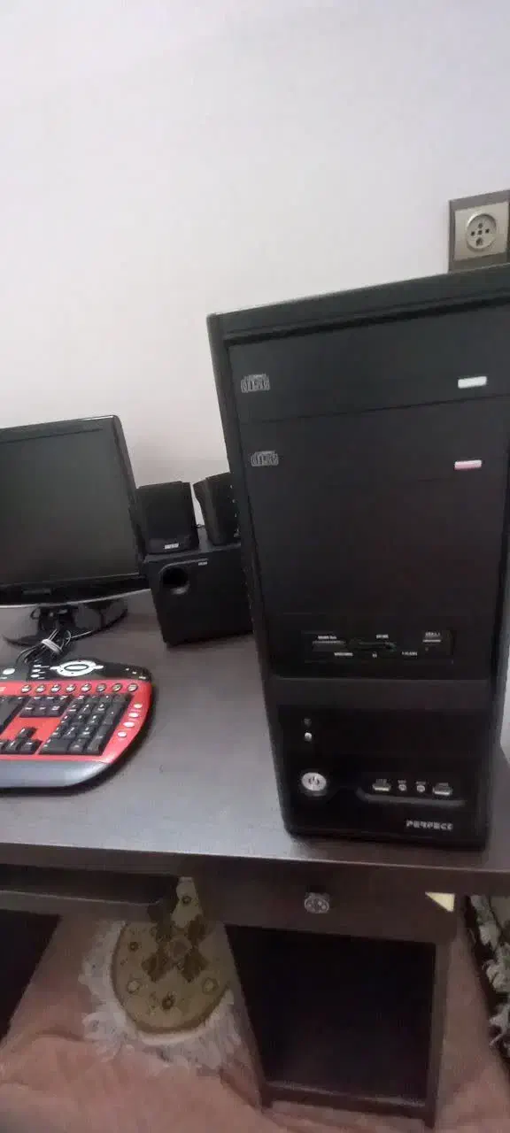 کامپیوتر خانگی در حد نو|رایانه رومیزی|قم, آزادگان|دیوار