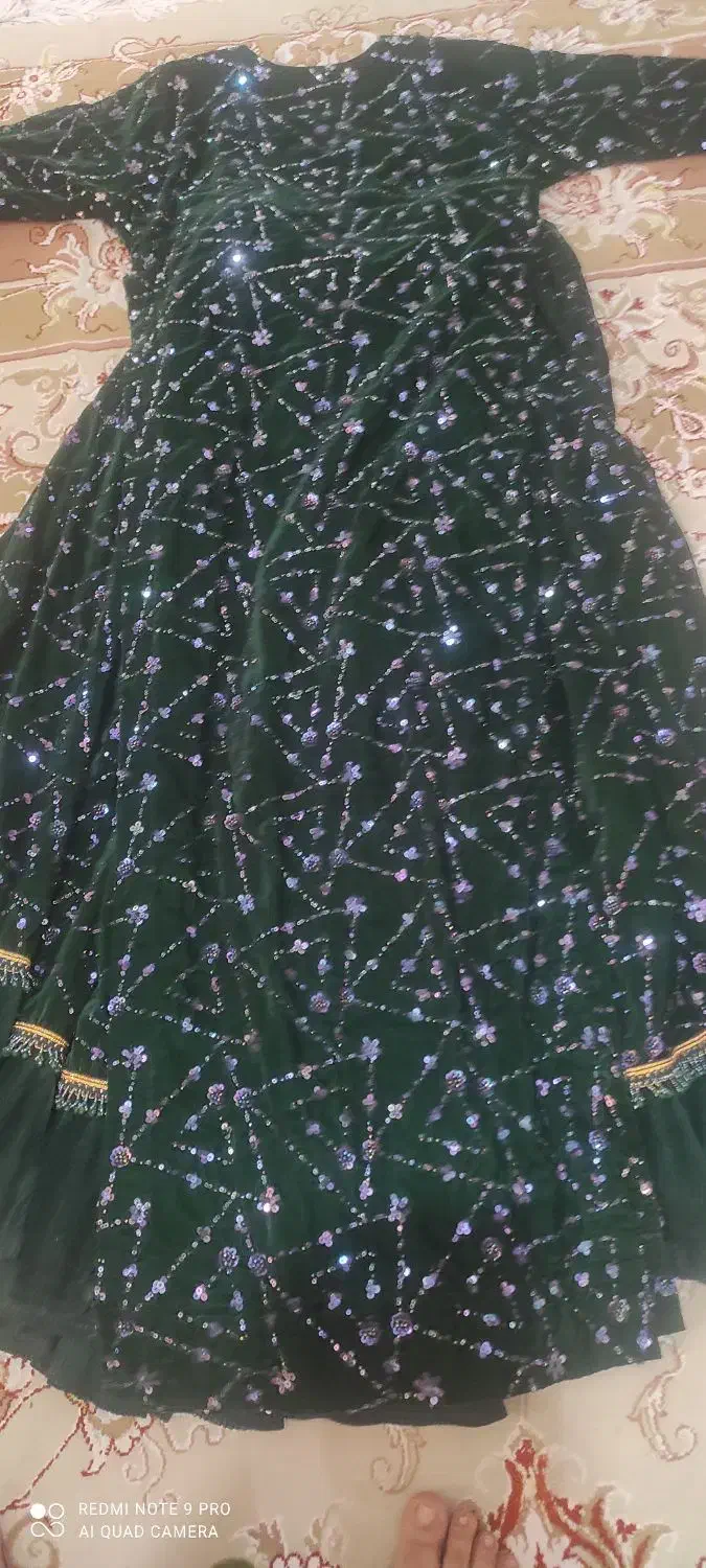 لباس|لباس|دهدشت, |دیوار