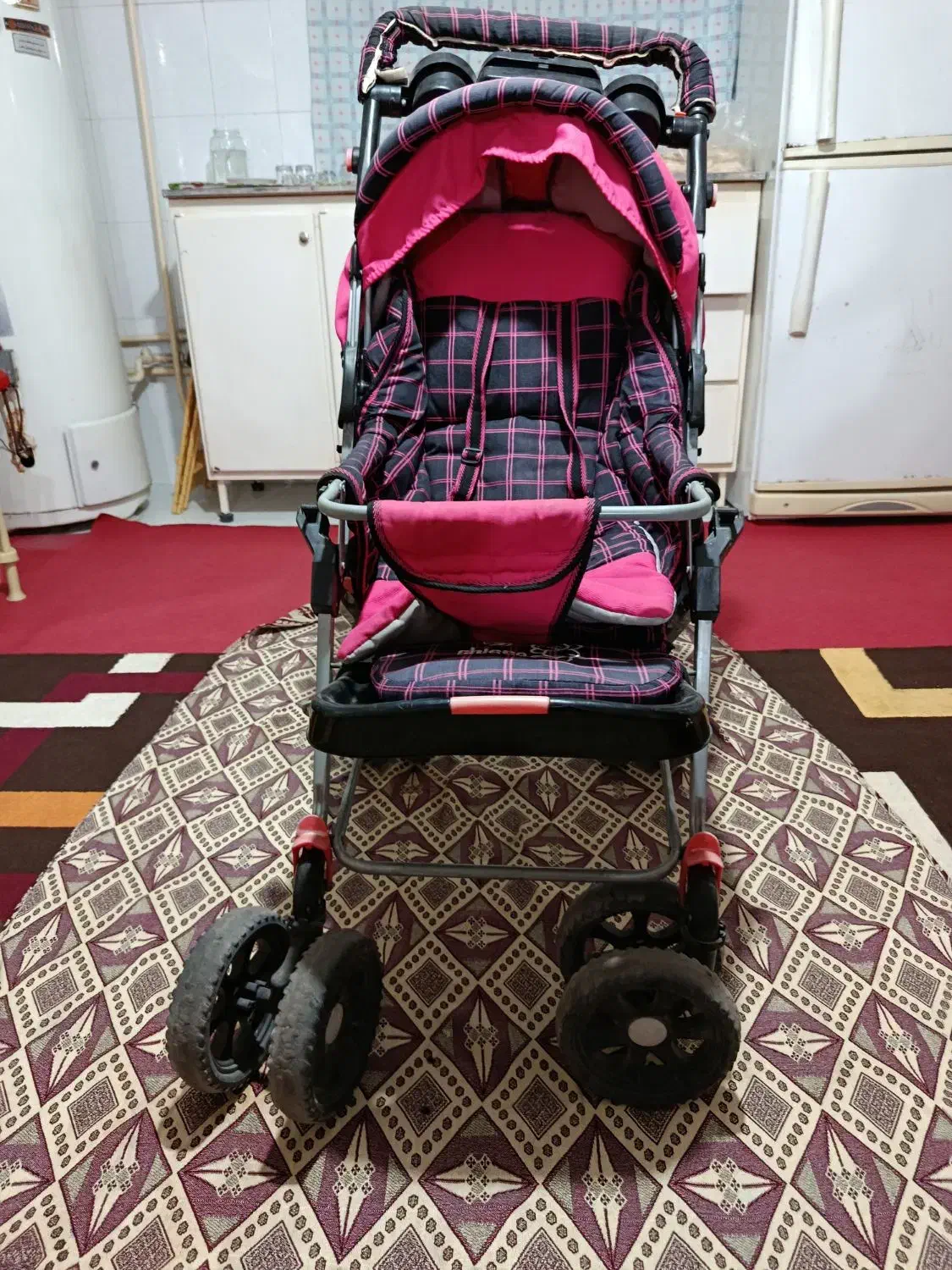 کالسکه کودک|کالسکه و لوازم جانبی|خوی, |دیوار