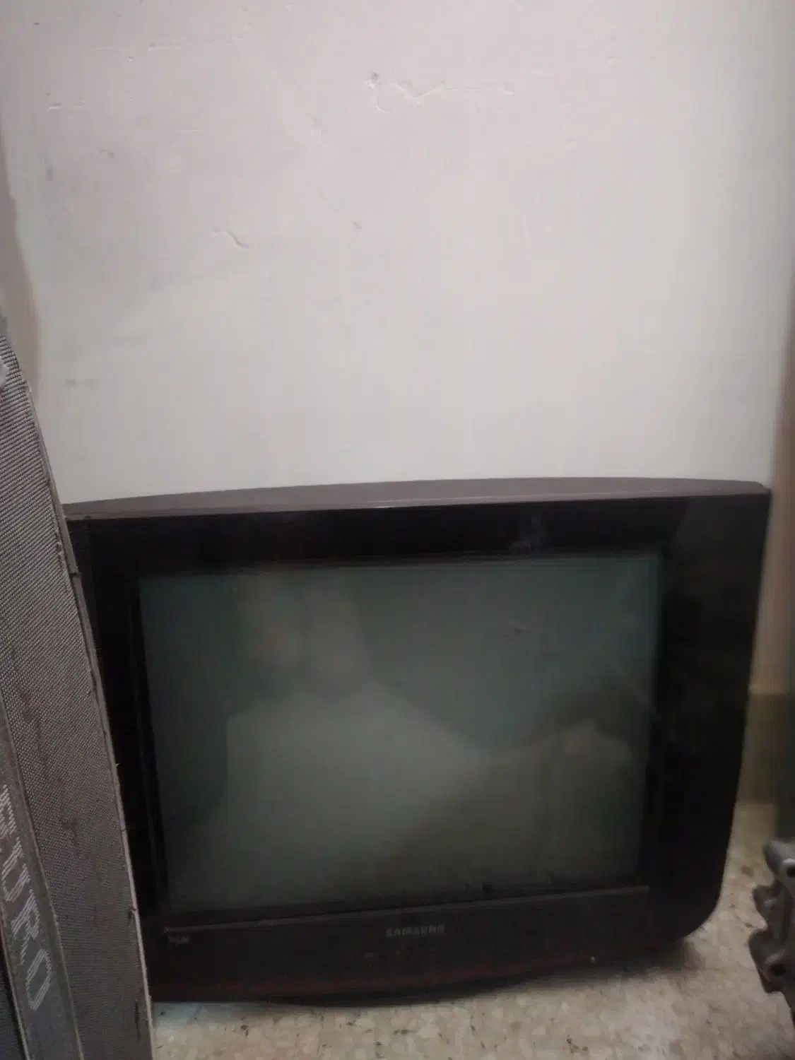 تلویزیون سامسونگ ۲۱ اینج|تلویزیون و پروژکتور|اصفهان, رزمندگان|دیوار