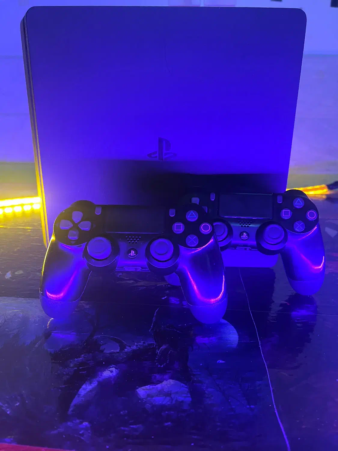 Ps4 slim ۱ ترابایت|کنسول، بازی ویدئویی و آنلاین|قم, عربستان|دیوار