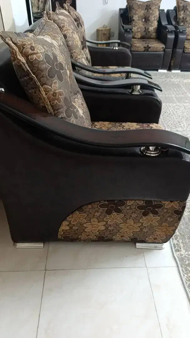 مبل 7نفره|مبلمان خانگی و میز عسلی|شیراز, درکی|دیوار