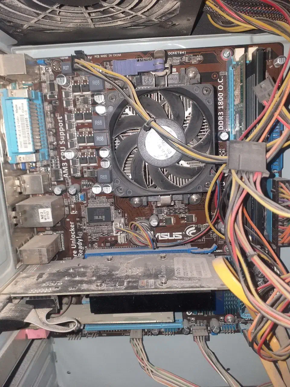 کیس کامپیوتر و مانیتور ۱۹ اینچ و کیبور|رایانه رومیزی|قم, اسمعیل آباد|دیوار