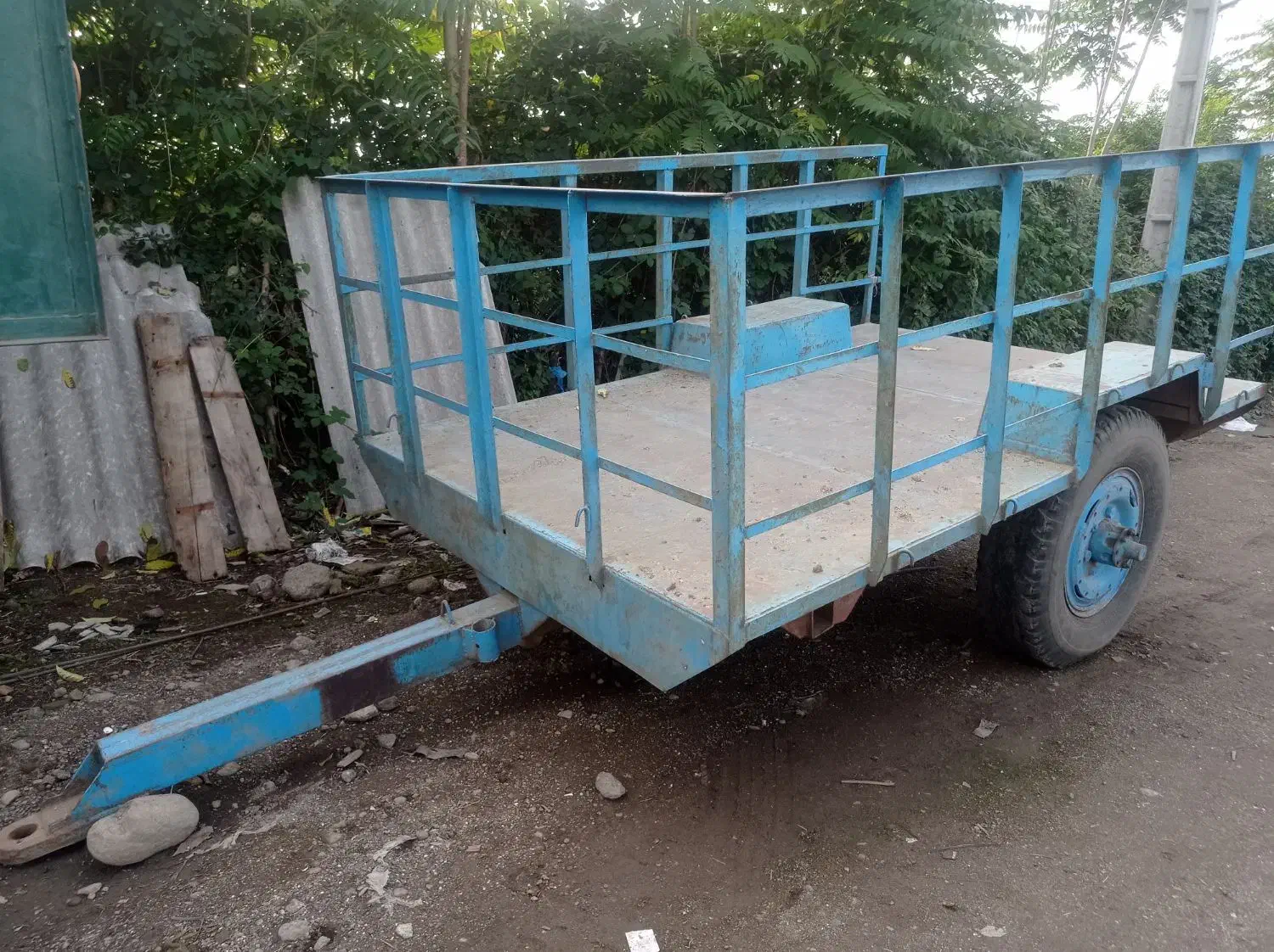 بارکش تراکتور برا تانکر|ماشین‌آلات صنعتی|حویق, |دیوار