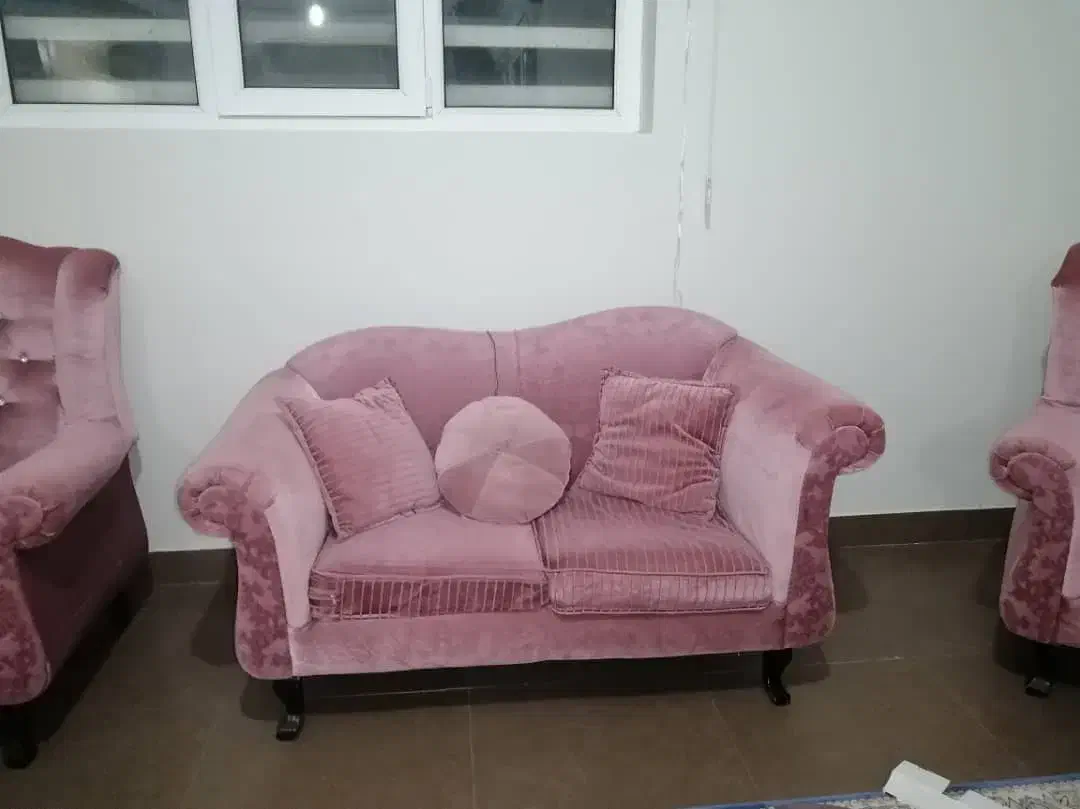 مبل در حد نو سالم|مبلمان خانگی و میز عسلی|رفسنجان, |دیوار