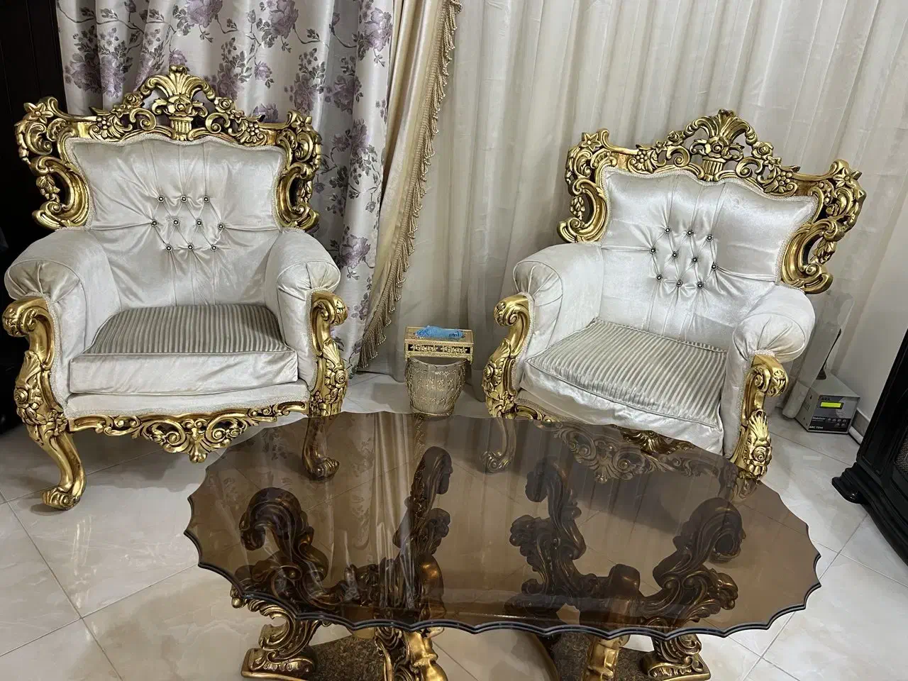 مبل سلطنتی و ویترین|مبلمان خانگی و میز عسلی|صباشهر, |دیوار