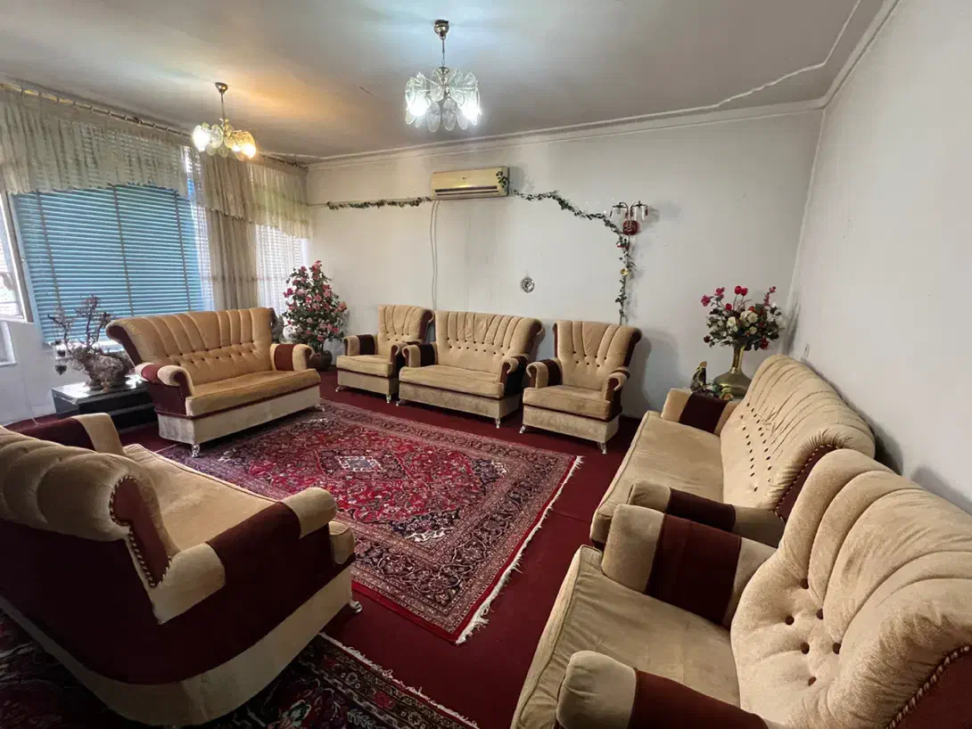 دو دست مبلمان هفت نفره|مبلمان خانگی و میز عسلی|نقده, |دیوار