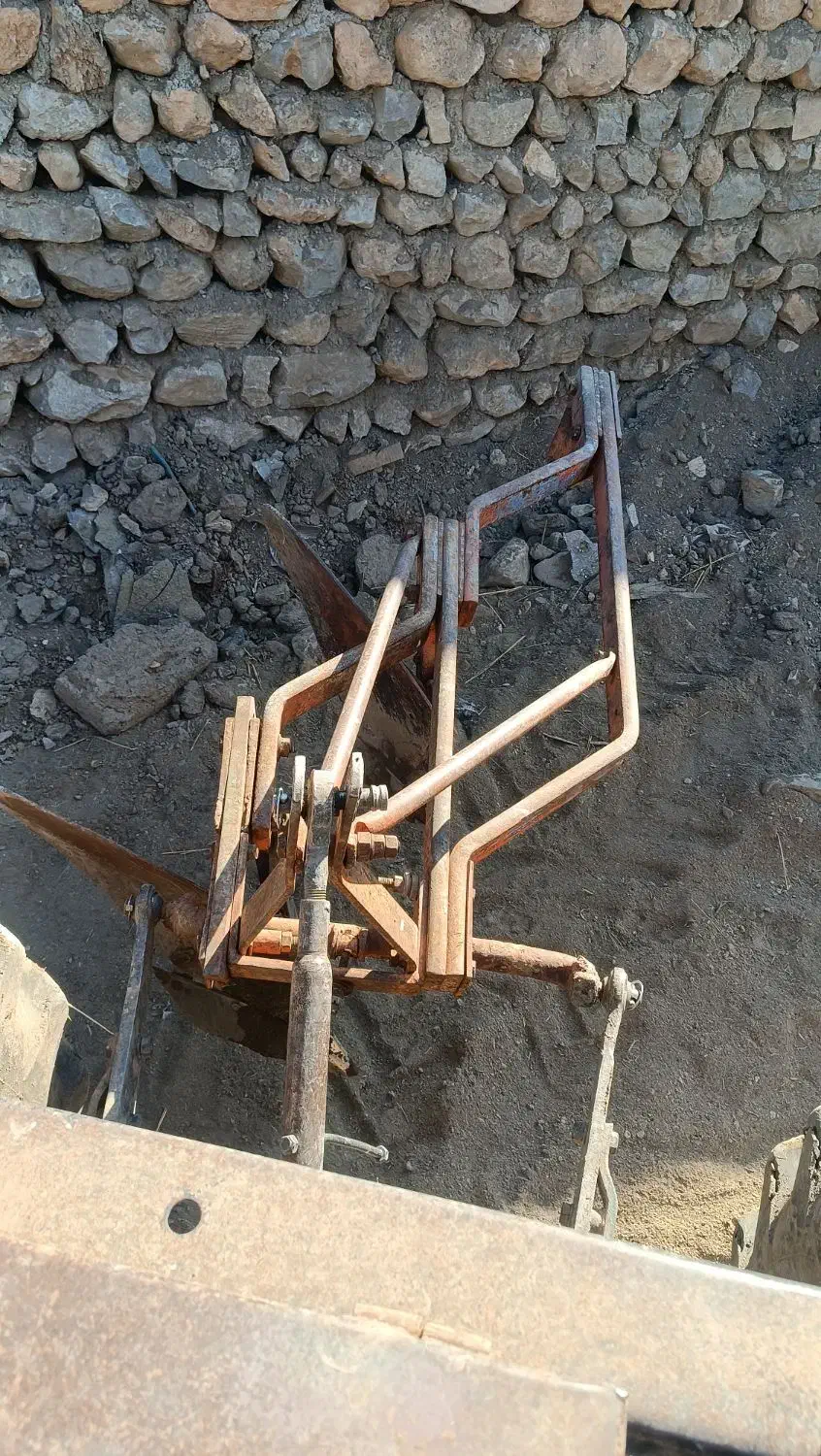 گاو اهن سه خیش|ماشینآلات صنعتی|روانسر, |دیوار