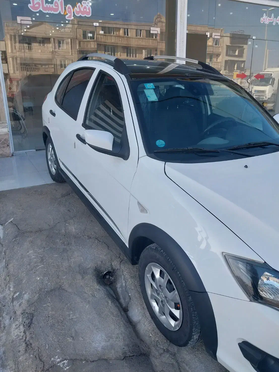 کوییک Rمدل 1402 برج 12|خودرو سواری و وانت|بوشهر, |دیوار