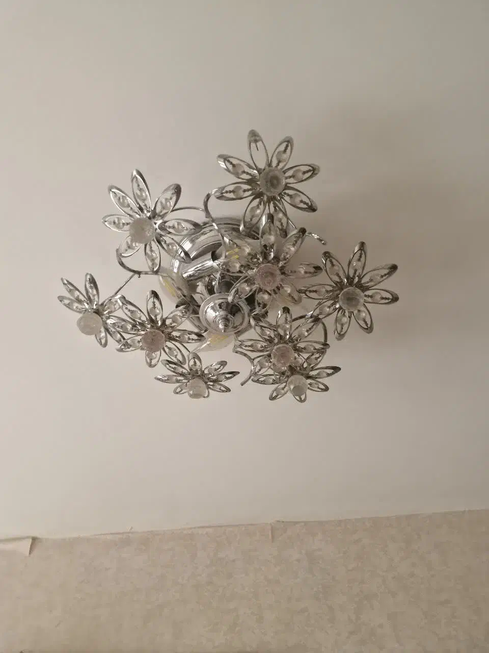 لوستر|لوستر و چراغ آویز|قم, شهرک قدس|دیوار