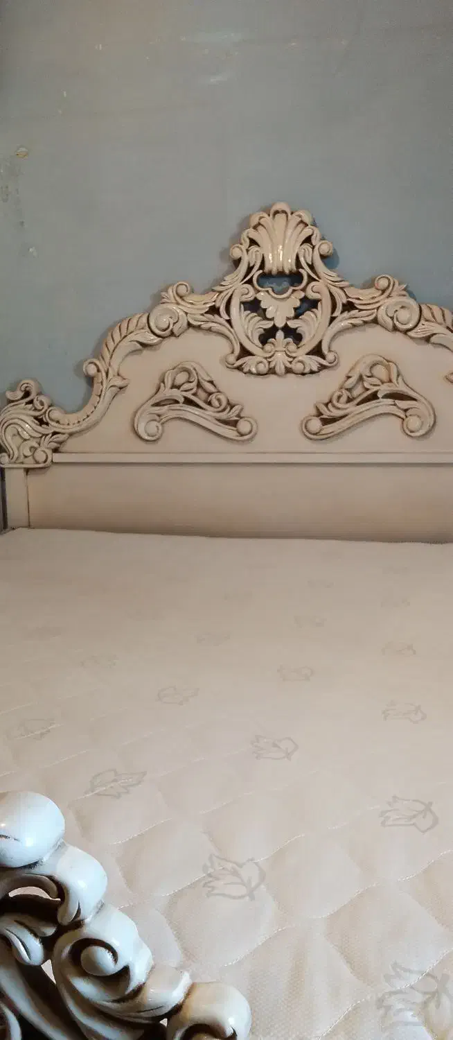 تخت دو نفره چوبی با تشک|تخت و سرویس خواب|نظرآباد, نظرآباد|دیوار