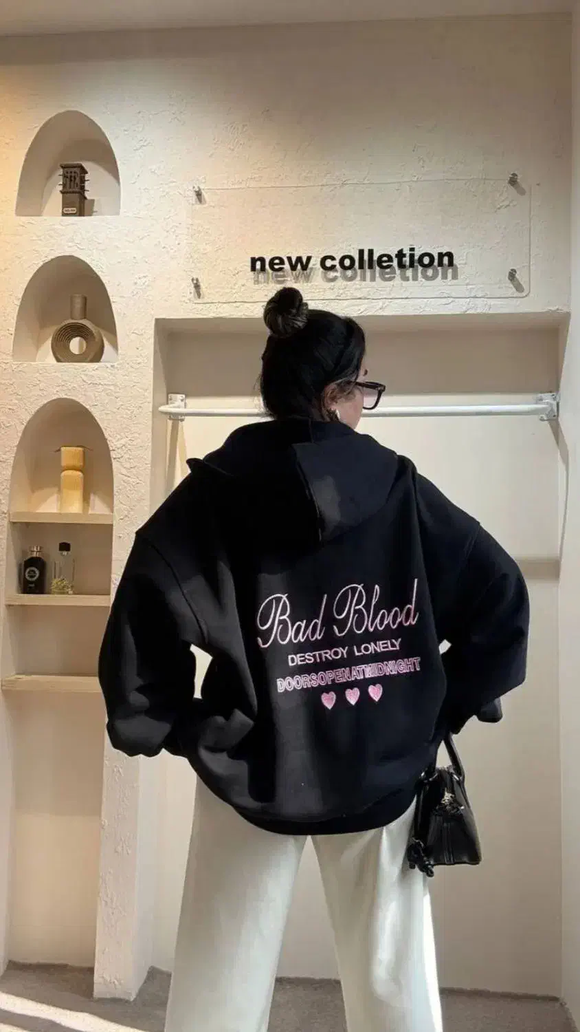 سویشرت|لباس|اصفهان, عطار نیشابوری|دیوار