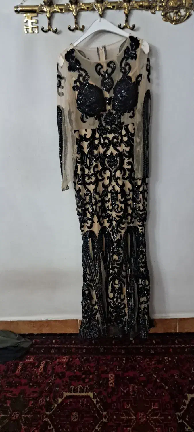 پیراهن مجلسی|لباس|تبریز, |دیوار