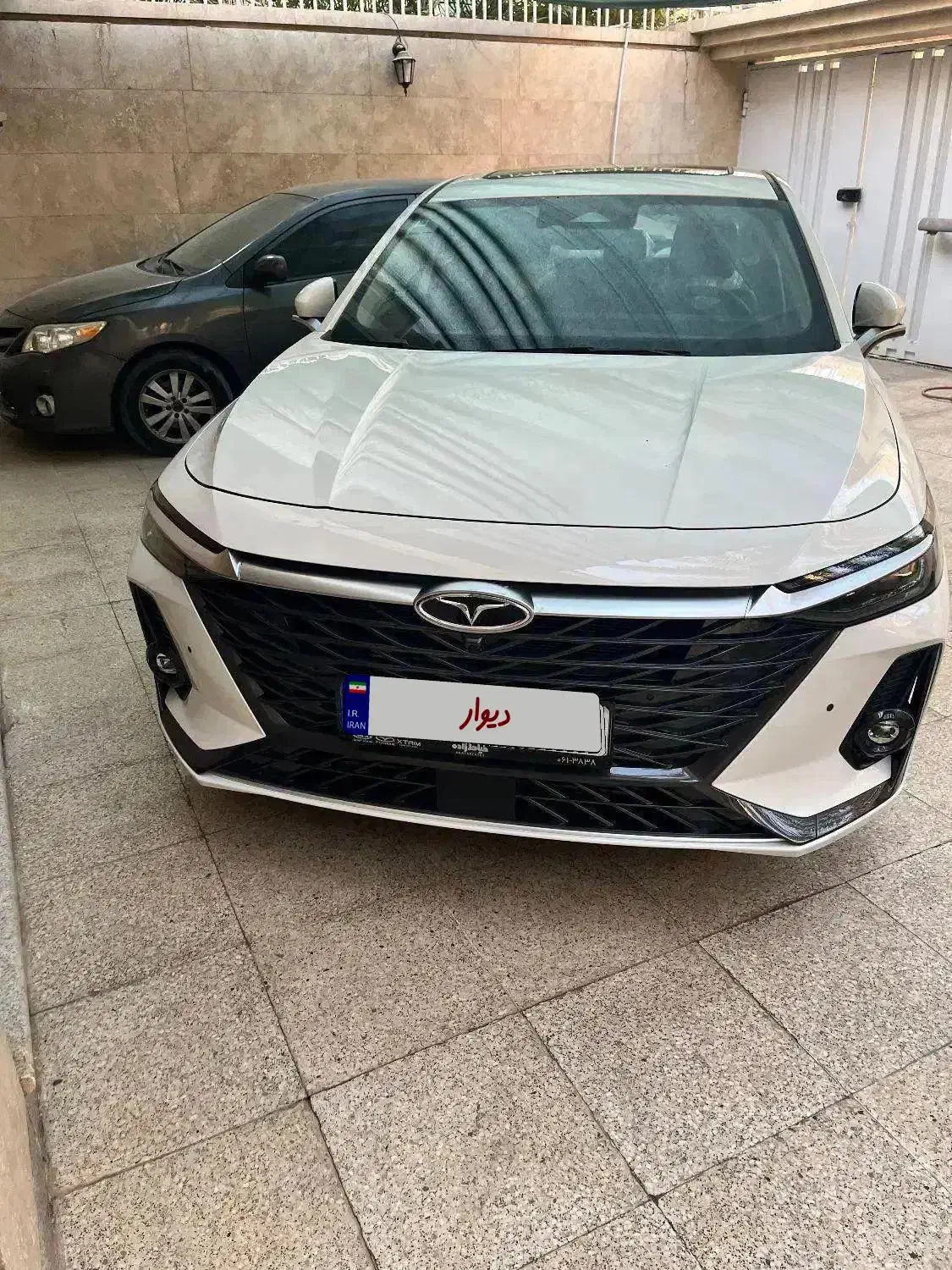 اریزوz8|خودرو سواری و وانت|اهواز, ۲۴ متری|دیوار