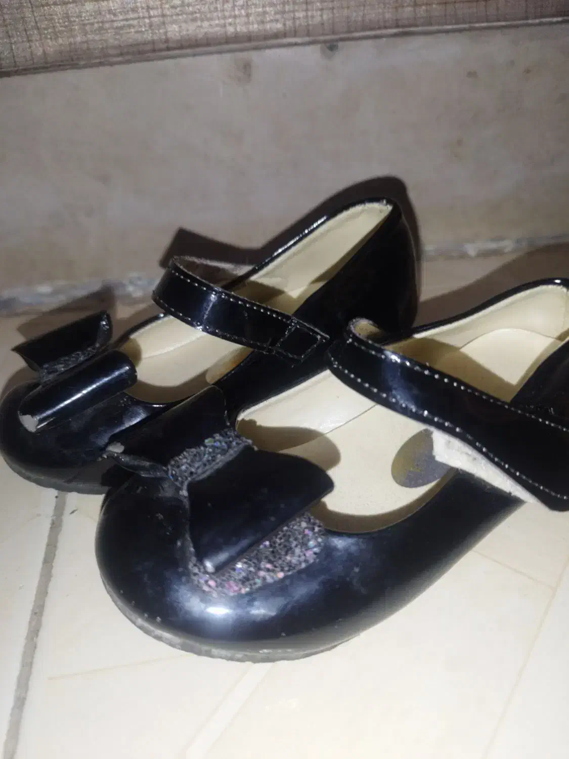 کفش بچه گانه|کفش و لباس بچه|شهریار, کهنز|دیوار