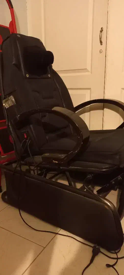 فروش صندلی ماساژور نیمه حرفه ای|آرایشگاه و سالن‌های زیبایی|گرگان, |دیوار