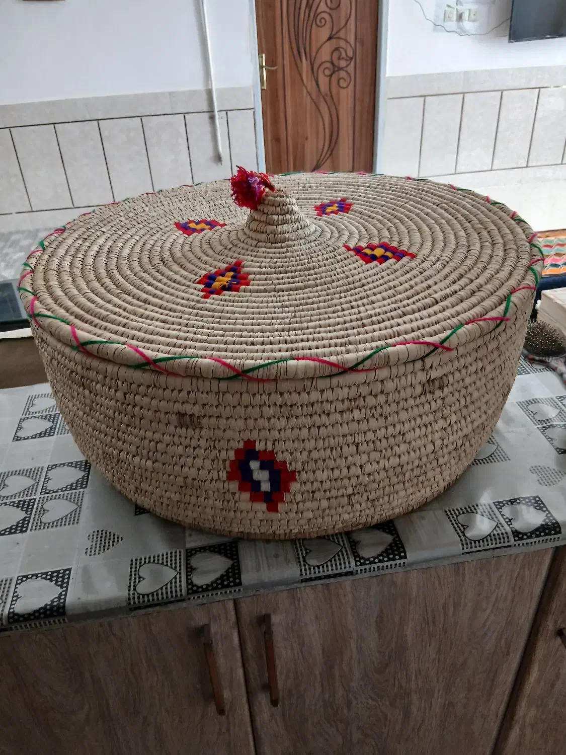 سبد حصیری|صنایع دستی و سایر لوازم تزئینی|اصفهان, برزان|دیوار