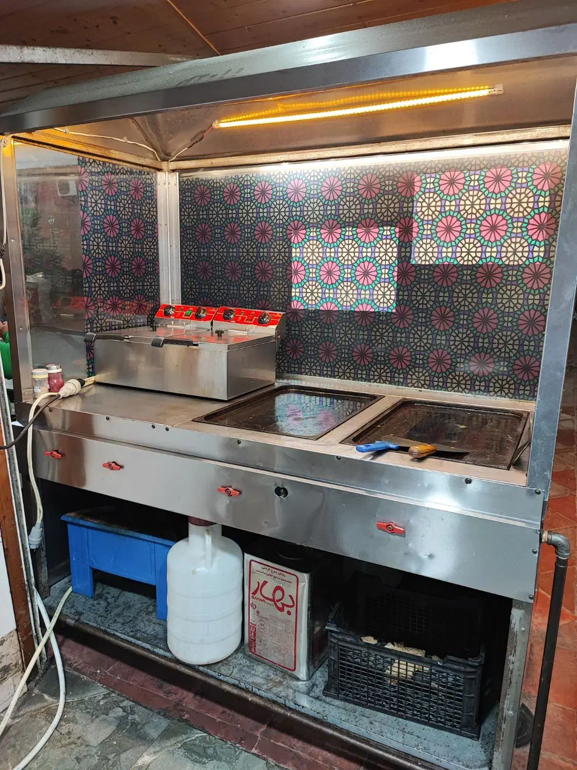 فر ساندویچ استیل به همراه سرخ کن گازی|کافیشاپ و رستوران|بابل, |دیوار