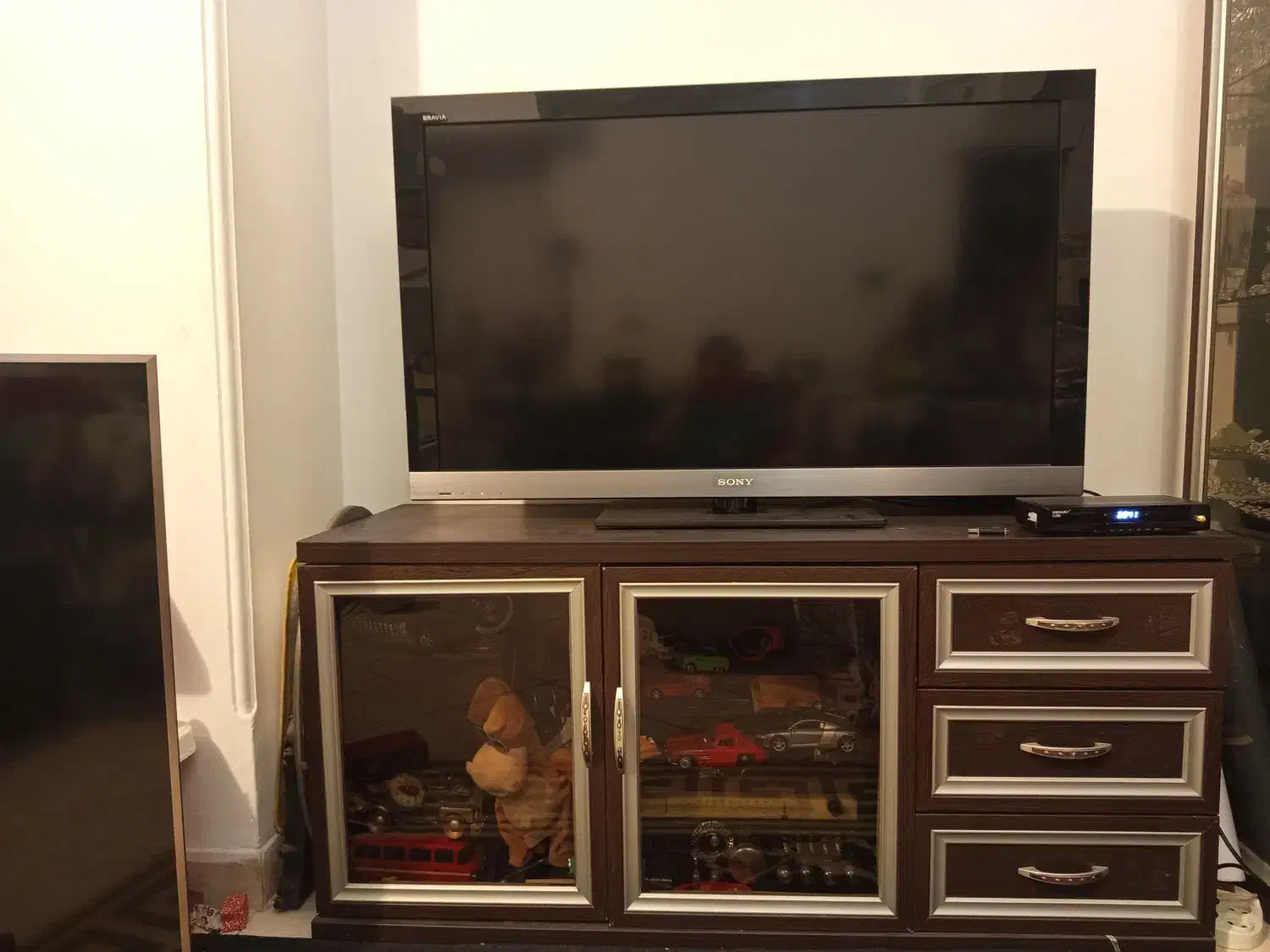 تلویزیون۴۶اینچ براویاSONY اصل بامیز|تلویزیون و پروژکتور|کرج, شهرک شهرداری|دیوار