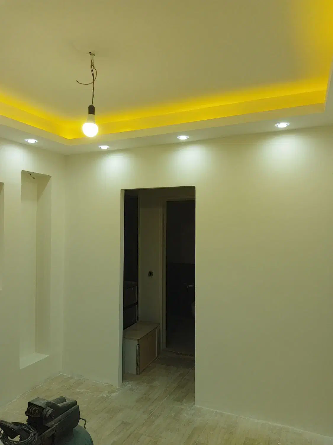 نقاشی ساختمان با قیمت مناسب توافقی|خدمات پیشه و مهارت|ری, دولتآباد|دیوار