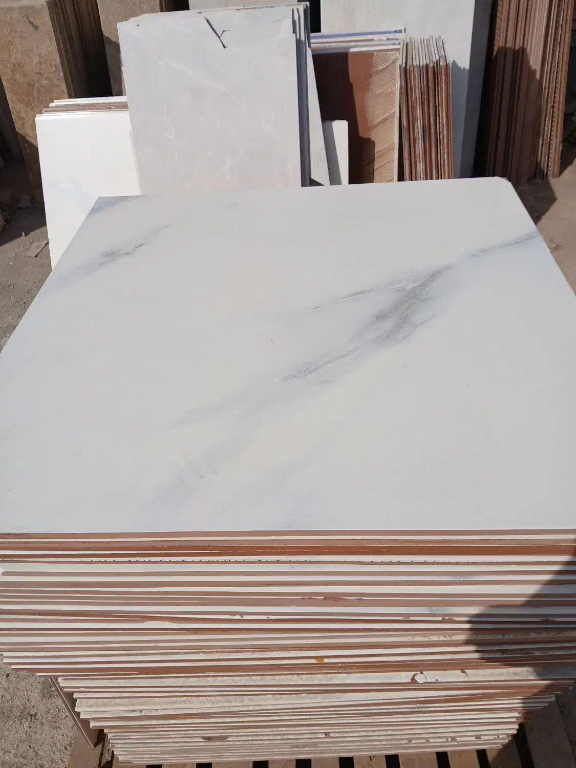 کاشی و سرامیک ارزان ارزان ارزان|مصالح و تجهیزات ساختمان|شریفآباد, |دیوار