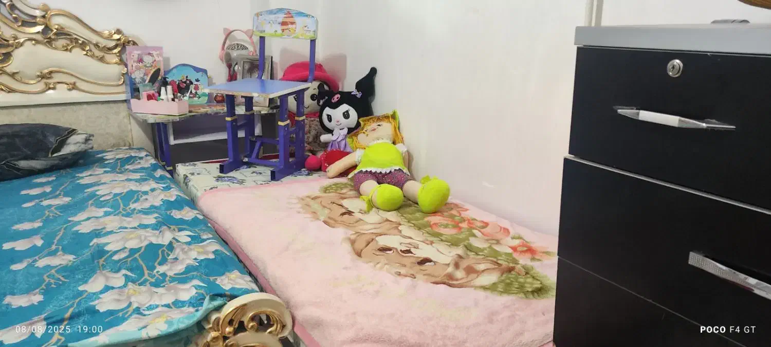 تخت وکمدکدوک|تخت و سرویس خواب|کرمانشاه, |دیوار