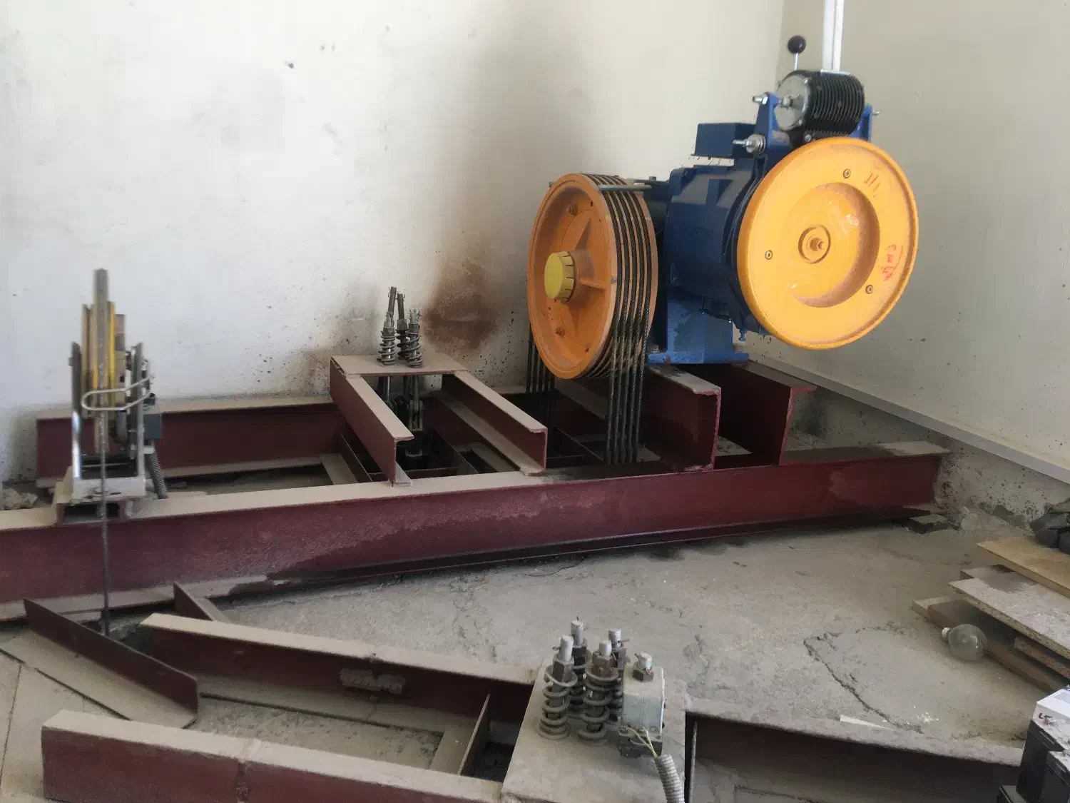 فروش اقساطی آسانسور سرویس و نگهداری|خدمات پیشه و مهارت|اصفهان, احمدآباد|دیوار