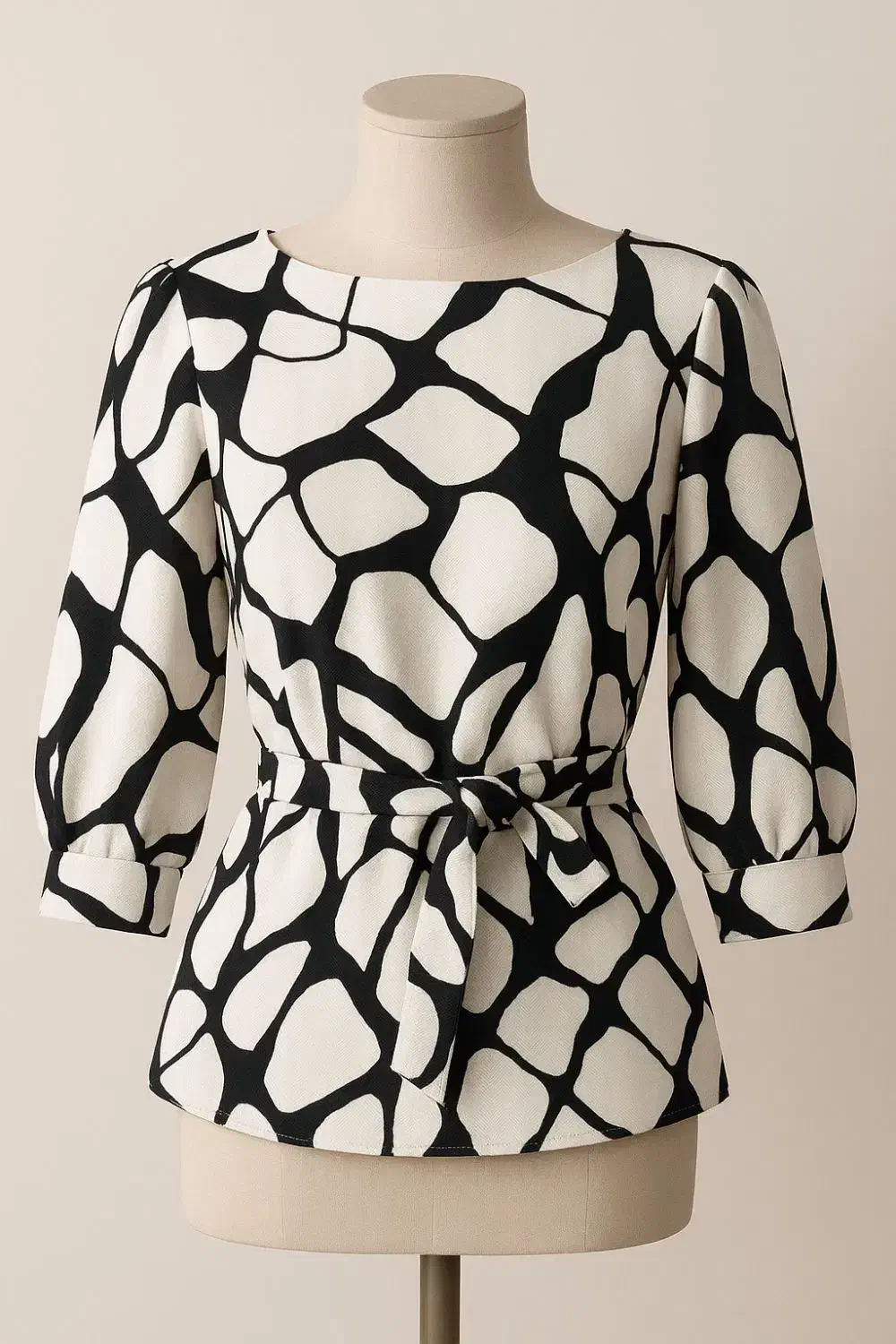 اتوکار خانم|استخدام صنعتی، فنی، مهندسی|تهران, میدان ولیعصر|دیوار