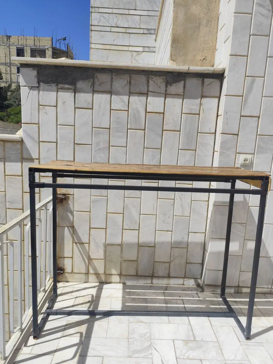 قفسه چوبی فلزی ورگال وسط|کتابخانه، شلف، قفسه‌های دیواری|کرمانشاه, |دیوار