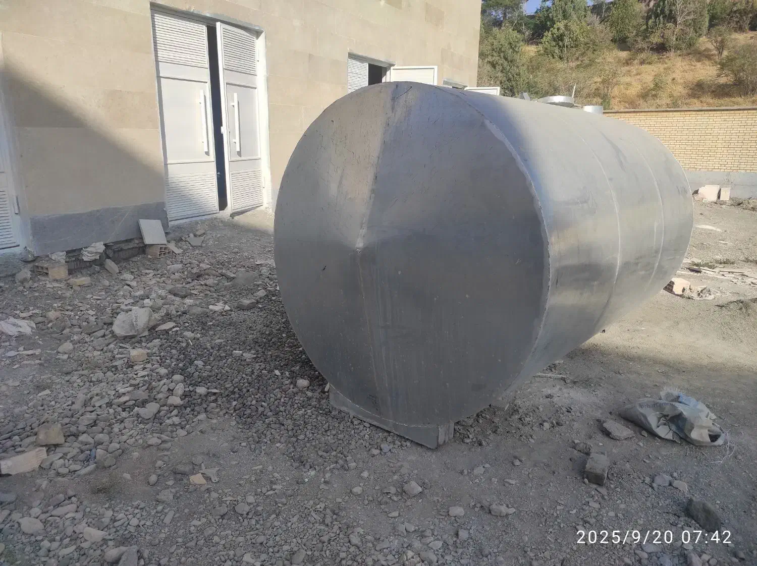 مخزن ده هزار لیتری آب|مصالح و تجهیزات ساختمان|تربتحیدریه, آبشار|دیوار