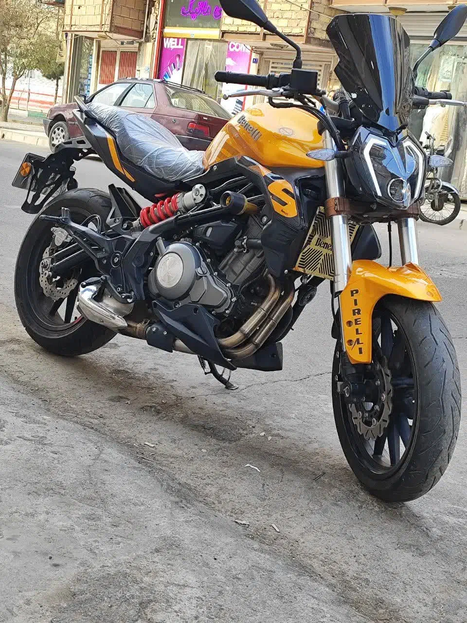 موتور بنلی ۳۰۰ سی سی طلایی|موتورسیکلت|قم, علی آباد|دیوار