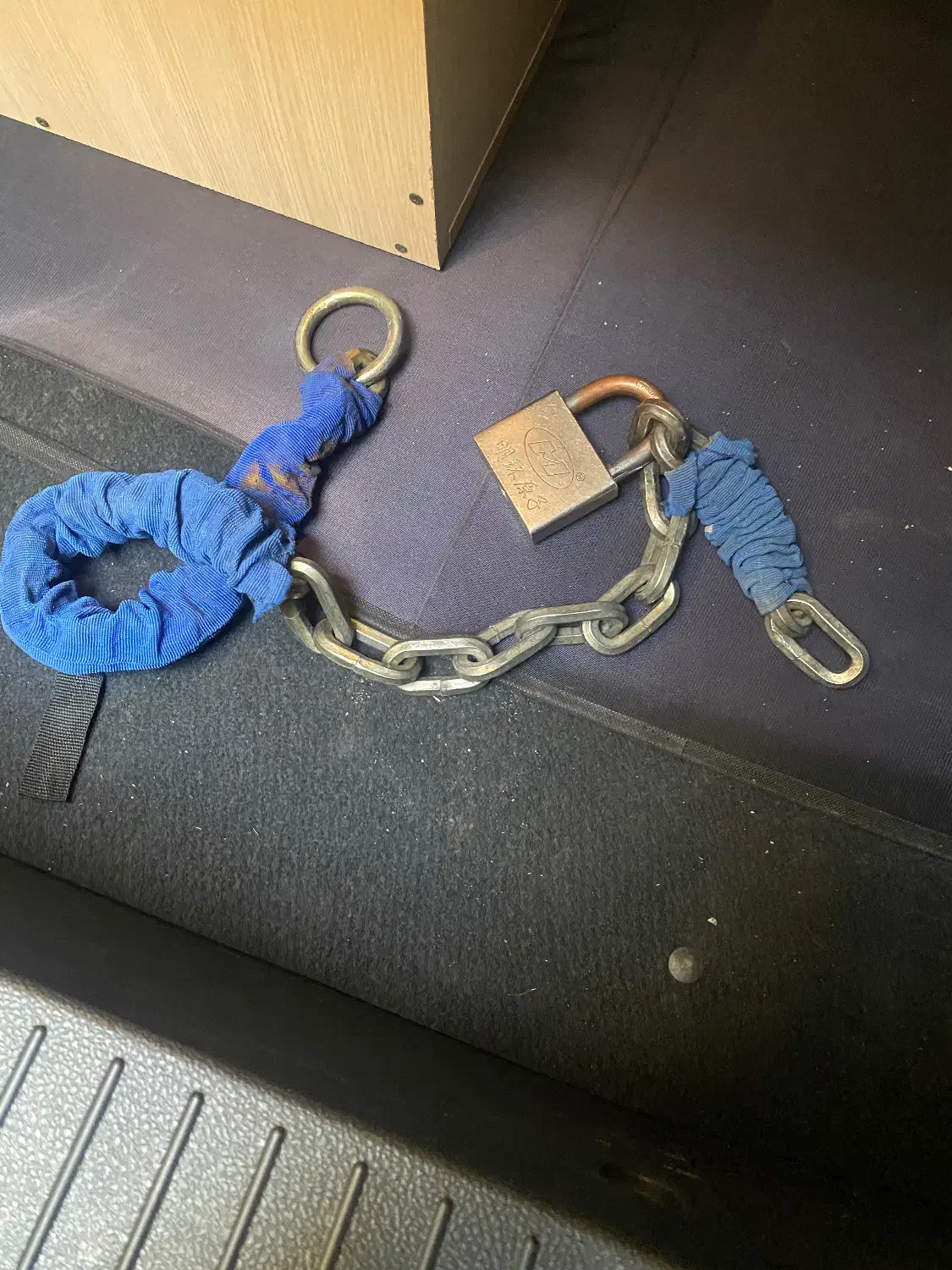 قفل پدال،زنجیرروکشدار،باربند|قطعات یدکی و لوازم جانبی|فردیس, فردیس|دیوار