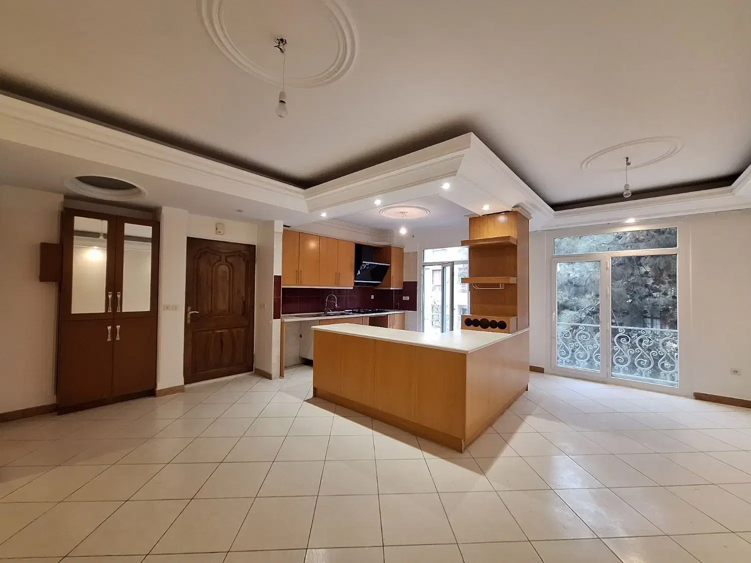 پاسداران،۱۵۵متر،۳خواب،نشیمن مجزا