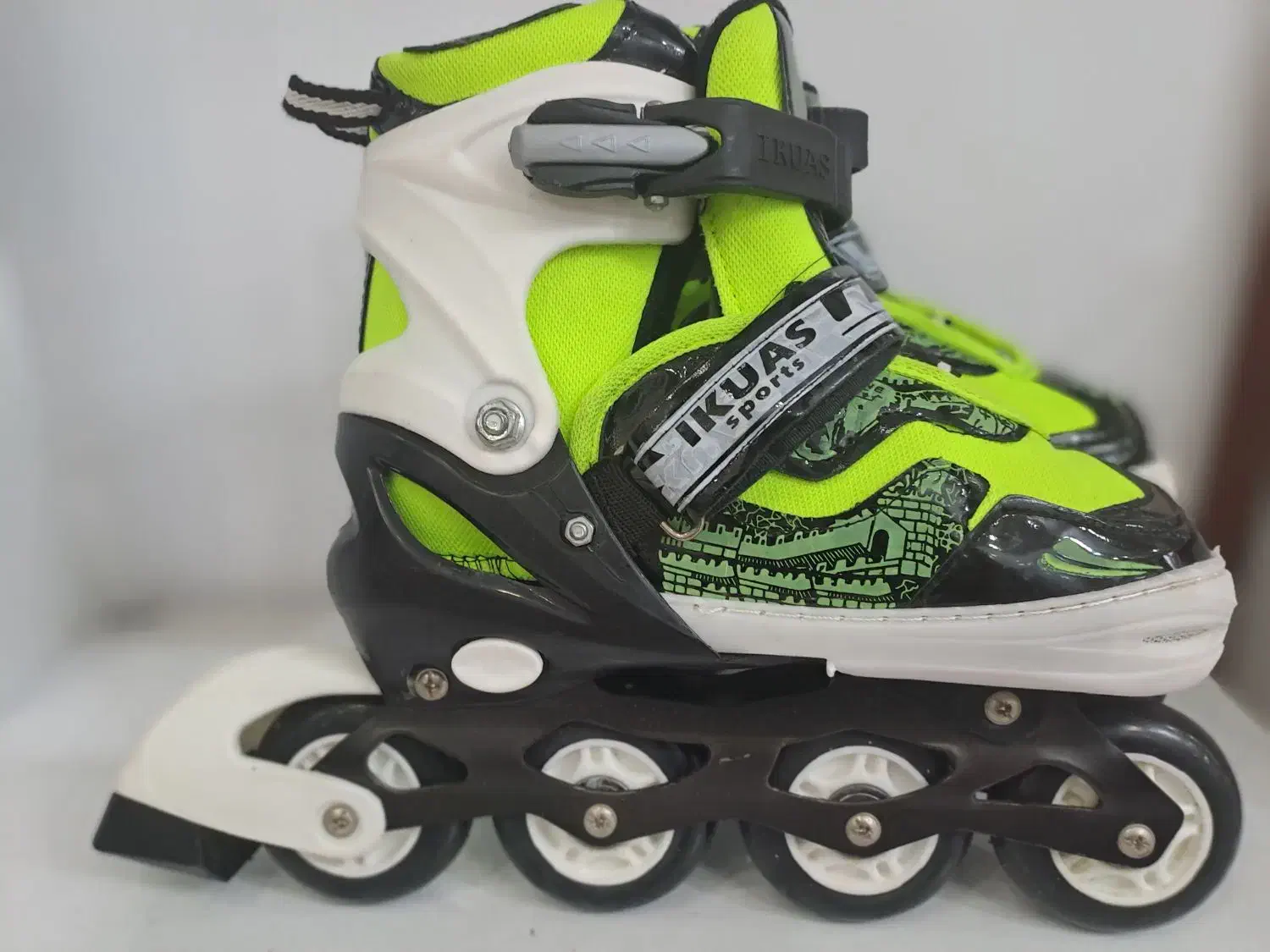 کفش اسکیت|دوچرخه، اسکیت، اسکوتر|لاهیجان, انقلاب|دیوار