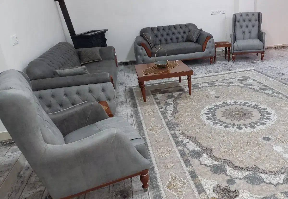 مبل راحتی ۷ نفره|مبلمان خانگی و میز عسلی|مهران (ایلام), |دیوار