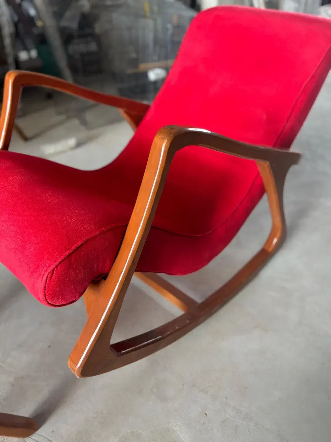 صندلی راک|صندلی و نیمکت|اندیشه, شهرک مریم|دیوار