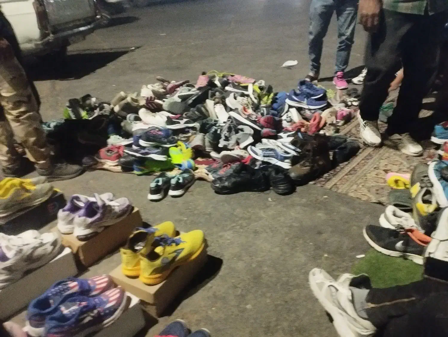 دستفروشی وزیر اباد|کیف، کفش، کمربند|شیراز, وزیرآباد|دیوار