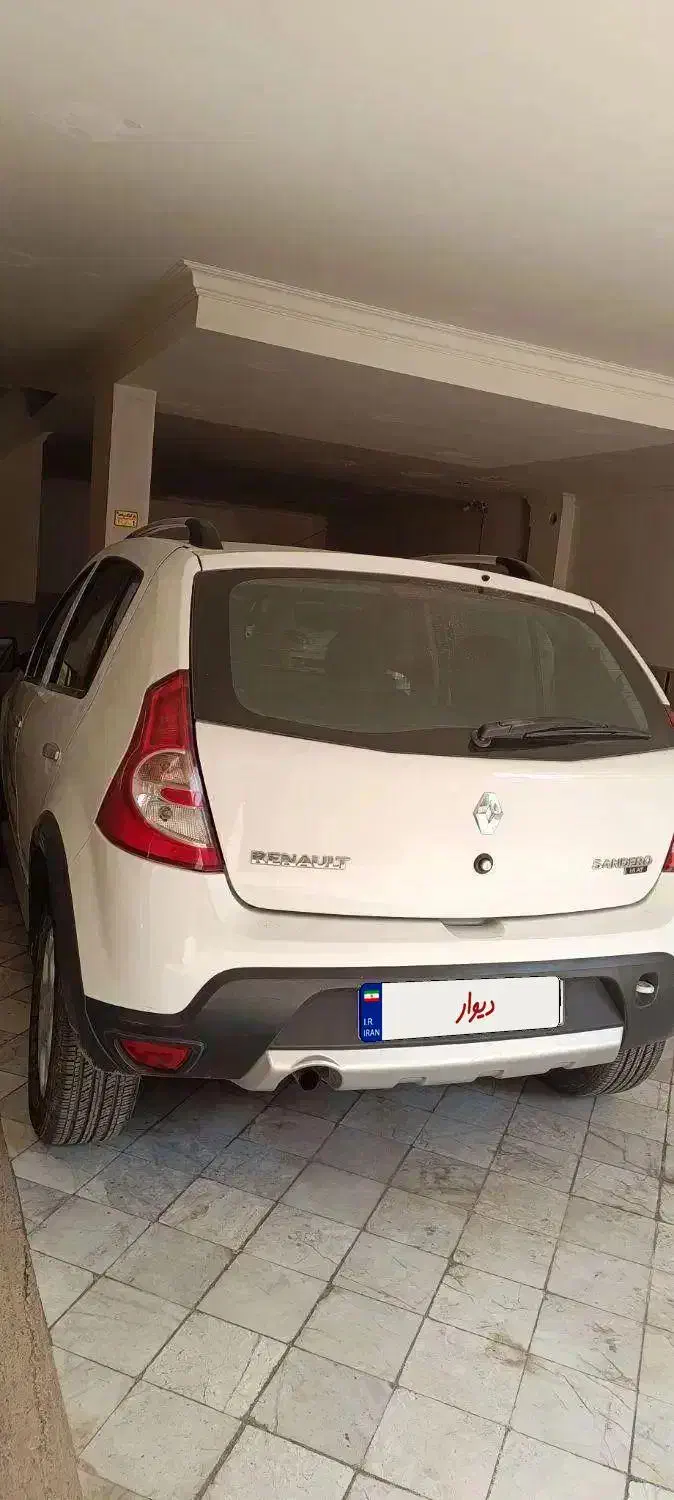 ساندرو|خودرو سواری و وانت|مشهد, ده دی|دیوار