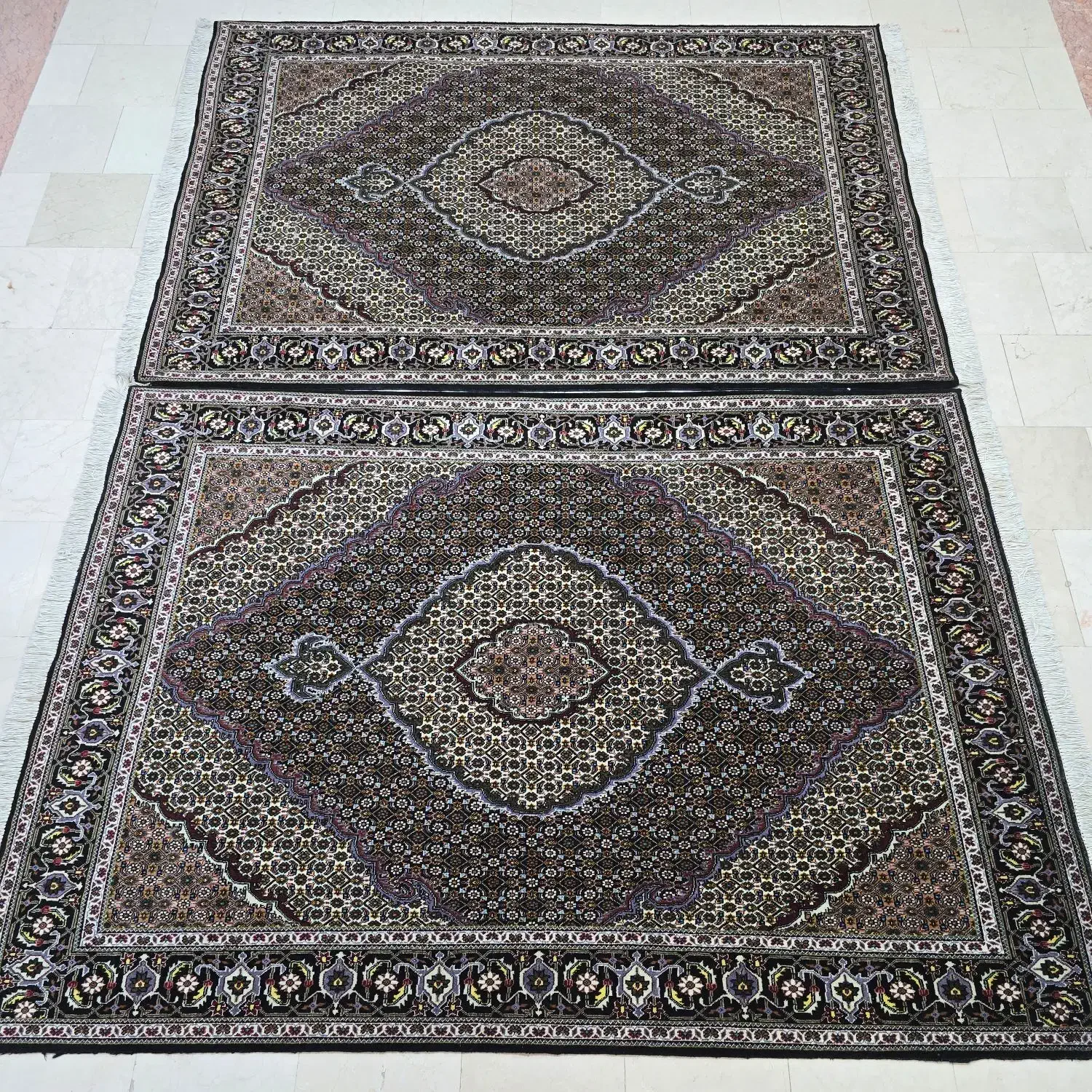 یکجفت قالیچه ماهی تبریز گل‌ابریشم|فرش|تهران, شیراز|دیوار