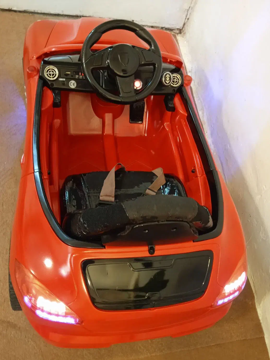 ماشین شارژی دو موتور|اسباب‌‌بازی|مراغه, |دیوار