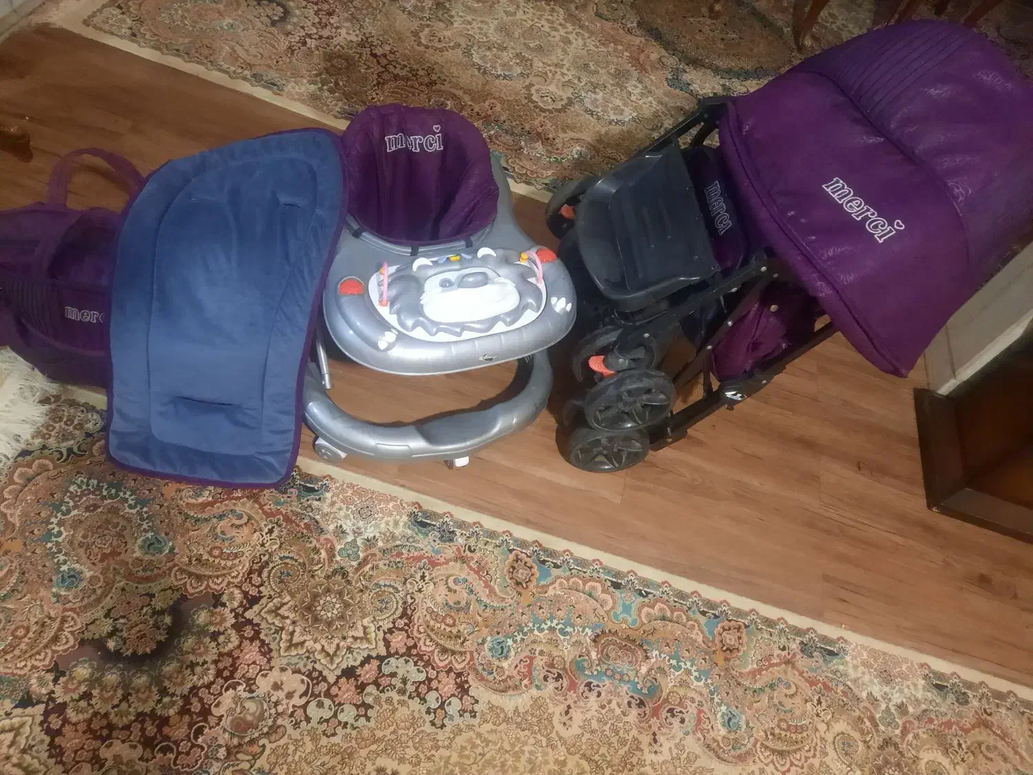 کالسکه و رورووک و ساک نوزاد|کالسکه و لوازم جانبی|نیشابور, جمهوری|دیوار