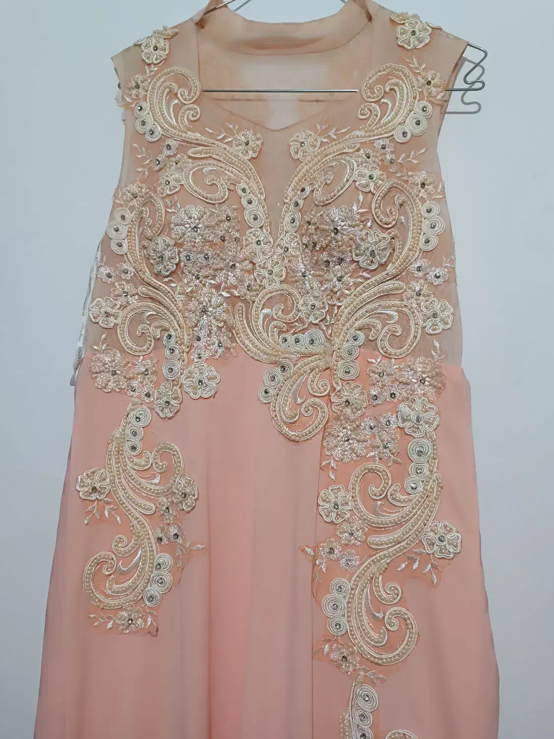 لباس مجلسی|لباس|همدان, |دیوار