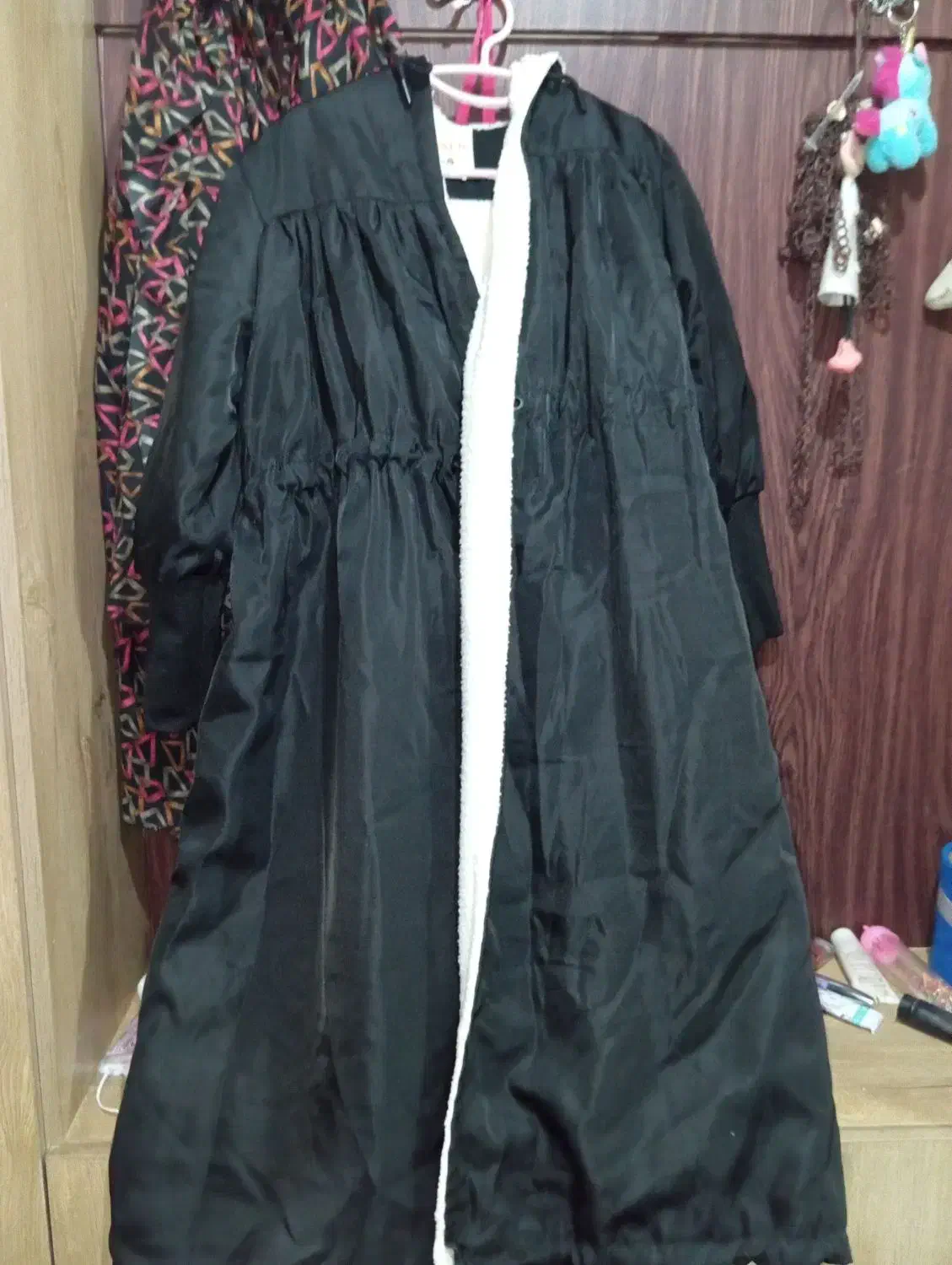 بارونی|لباس|قرچک, پویینک|دیوار