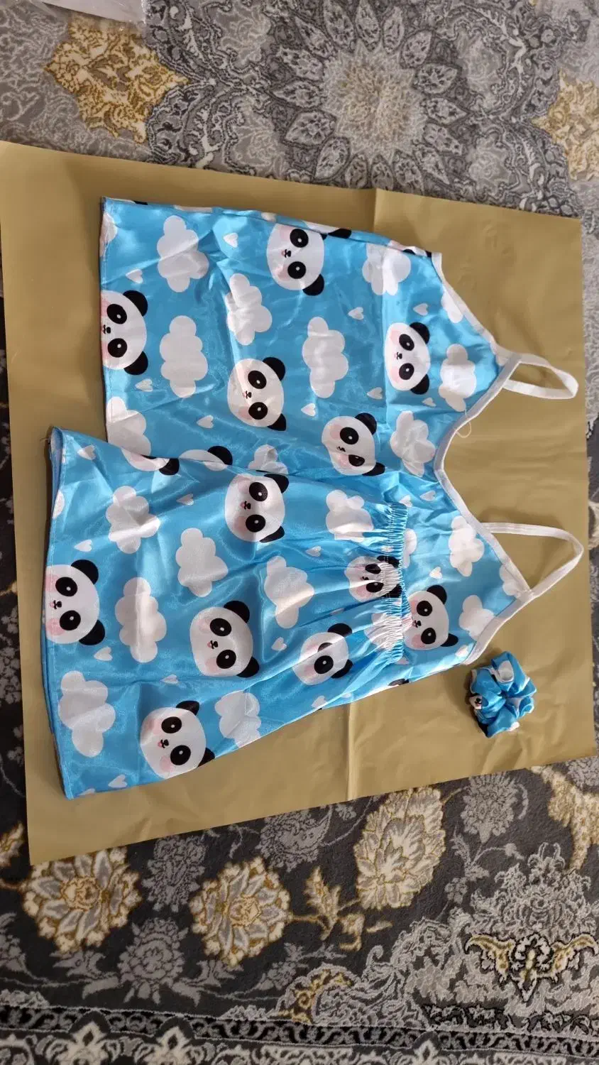 لباس خواب|لباس|نطنز, |دیوار