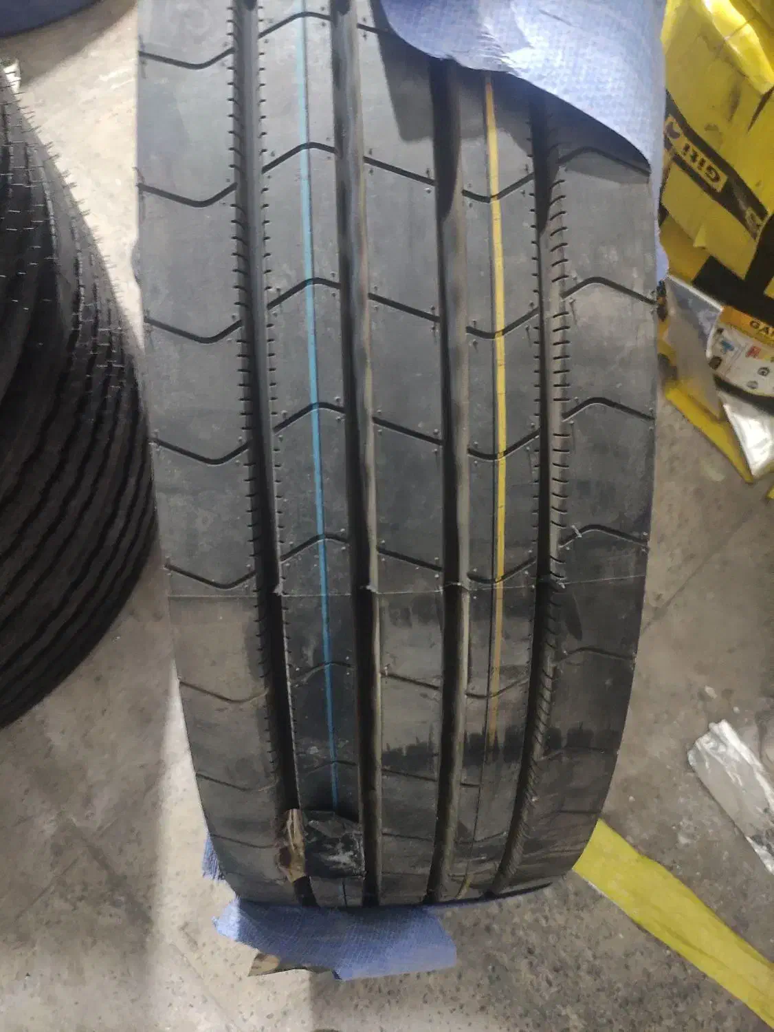 لاستیک تیوپلس نیسان زامیاد|قطعات یدکی و لوازم جانبی|محمدشهر, جعفرآباد|دیوار