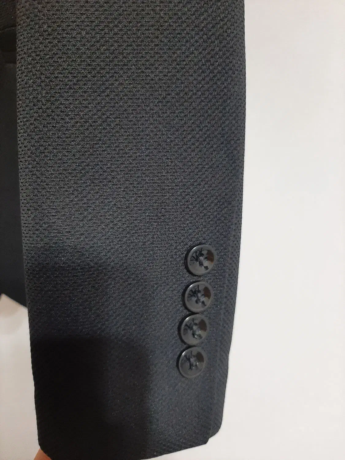 تک کت مشکی|لباس|رشت, جهاد|دیوار