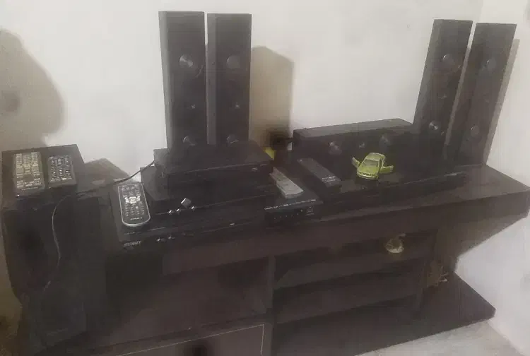 سینما خانواده سامسونگ  دستگاه دی وی دی دیجیتال|سیستم صوتی خانگی|پرند, فاز ۶|دیوار