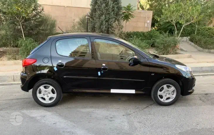 207پانا ارتقاء یافته|خودرو سواری و وانت|بیرجند, |دیوار